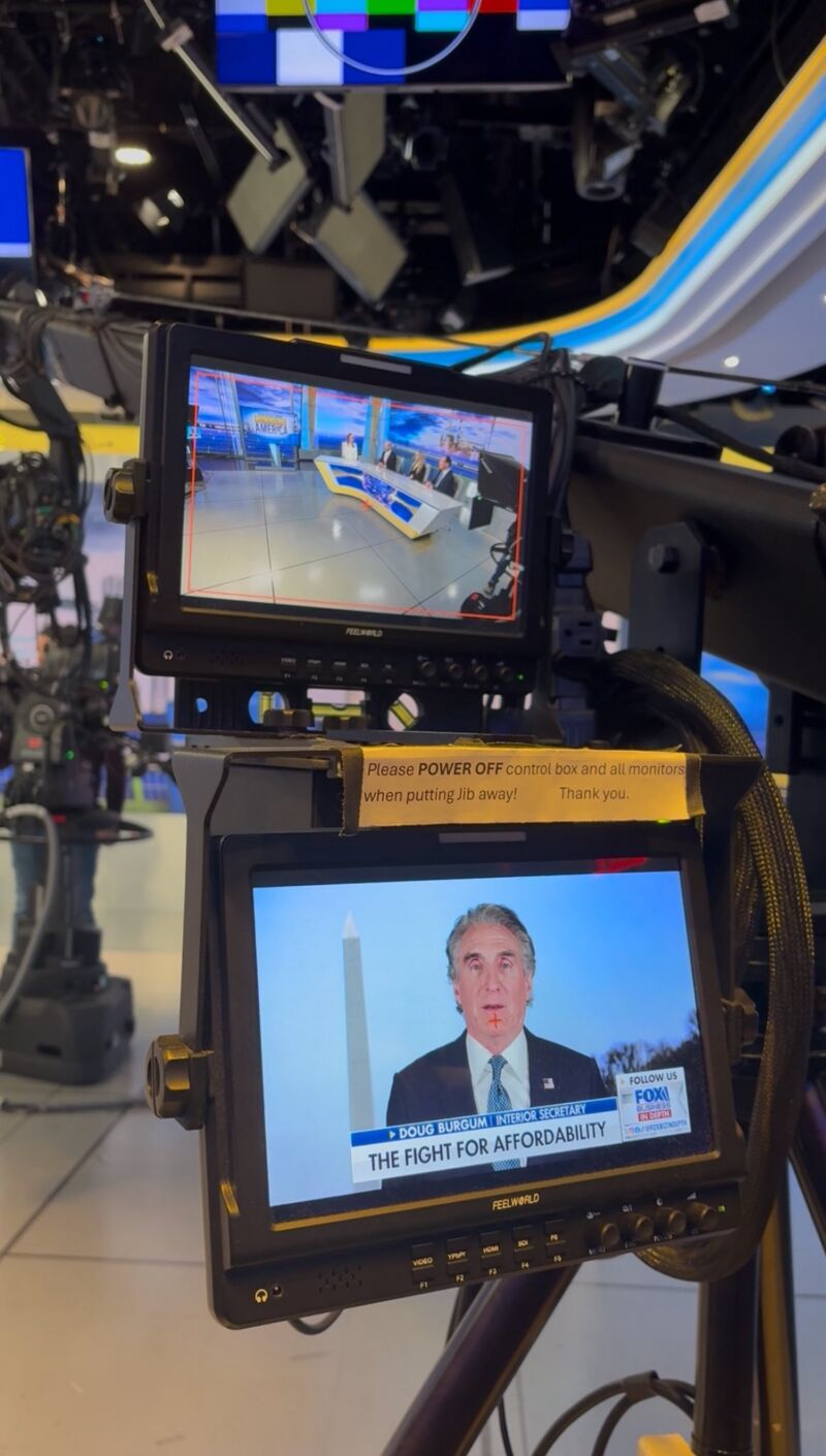 Image for the Tweet beginning: Behind the scenes from #ReenergizingAmerica